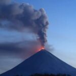 Volcán Kliuchevskói se activa tras terremoto en Rusia