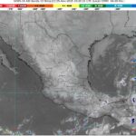 El frente número 12 se extenderá sobre Quintana Roo y el noroeste del mar Caribe