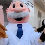 Dr. Simi conquista Tokio con su nuevo peluche del mono ‘Punch’