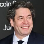 Gustavo Dudamel defiende la ópera y el ballet tras las críticas de Timothée Chalamet