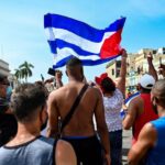 Cuba anuncia aumento al salario mínimo y modificación a pensiones